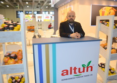 Satinbaev Kairat at the Altun stand.